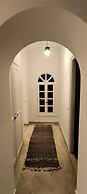 Charming 600sqm Villa With a Large Garden & Pool