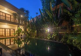 3BR Villa White Rose Central Canggu