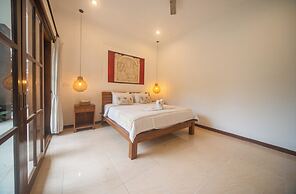3BR Villa White Rose Central Canggu