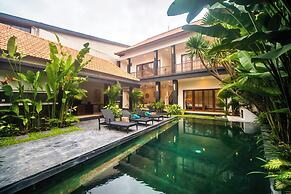 3BR Villa White Rose Central Canggu