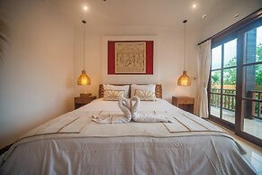 3BR Villa White Rose Central Canggu