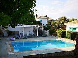 The Iconpainter Estate