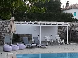 The Iconpainter Estate