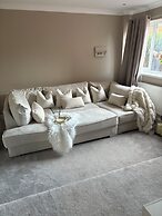 Charming 3-bedroom House in Radcliffe, Manchester