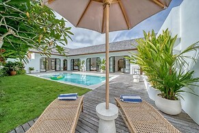 Villa Yasmine Althea by Senada