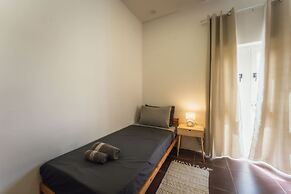 Charming Bormla Stay Terrace BBQ Pool Table