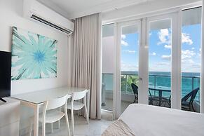 Condado Lagoon - Lux Waterfront Studios