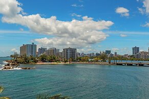 Condado Lagoon - Lux Waterfront Studios