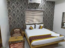 Hotel SR Executive Akola