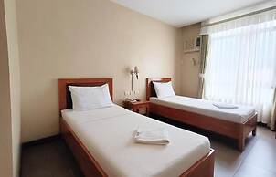 Fuente Oro Business Suites