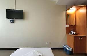 Fuente Oro Business Suites