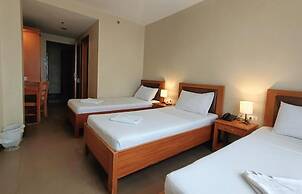 Fuente Oro Business Suites