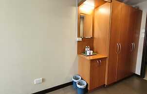 Fuente Oro Business Suites