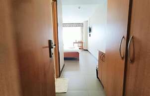 Fuente Oro Business Suites