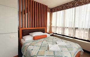 Fuente Oro Business Suites