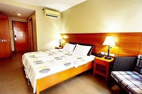 Fuente Oro Business Suites
