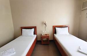 Fuente Oro Business Suites
