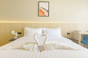 Sakhonburi Cozy Hotel