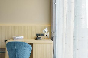 Sakhonburi Cozy Hotel