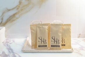 Sakhonburi Cozy Hotel