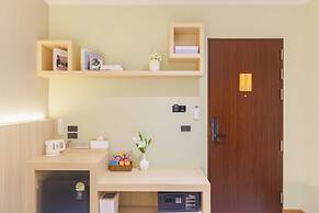 Sakhonburi Cozy Hotel