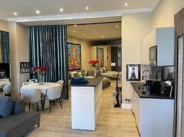 Modern Suite in the Taunus