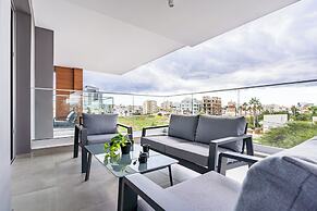 Sunshine 1-BR Apt. & Blacony in Larnaca
