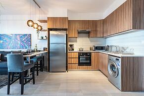 Sunshine 1-BR Apt. & Blacony in Larnaca