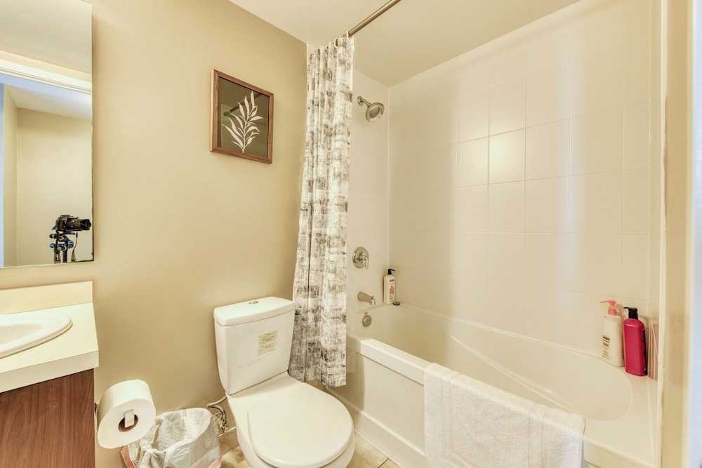 The Frontenac Hotel & Suites