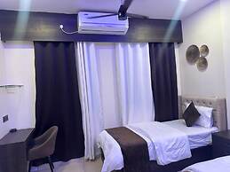 The Royal Dining Restaurant & Motel