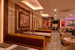 The Royal Dining Restaurant & Motel
