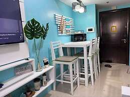 One Palm Tree Villas Condotel Near NAIA3