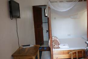 Makeseni Lodge