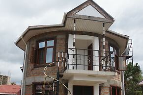 Makeseni Lodge