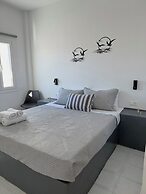 Raeti Fira Residence