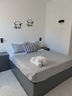Raeti Fira Residence