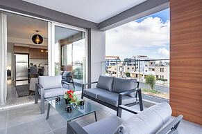 Sunflower 1-BR Apt. & Balcony in Larnaca