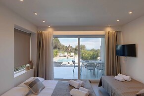 KAELA Pool Villas