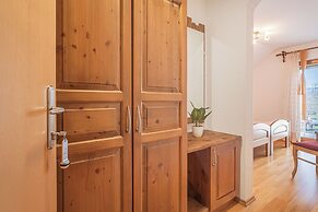 Tourist Farm Logar Rooms