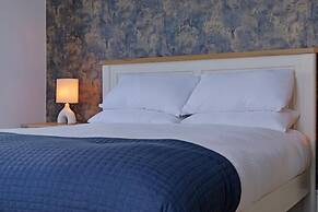 The Tall Trees Hotel