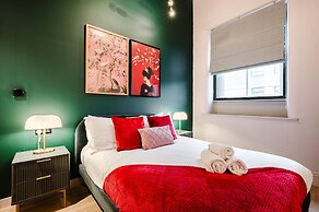 Spacious Central Location For Families Walk to All