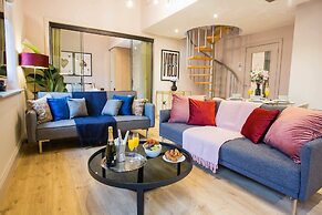 Spacious 3-bed Retreat Modern Super Central