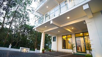 Sunrise Munnar by Maat Hotels