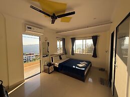 Hotel Mahabaleswer Mount View