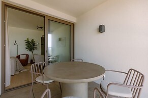 Luxury Seaview Stay With Free Private Parking
