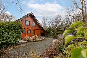 Anna-helena - Cosy Wooden Chalet in the Forest