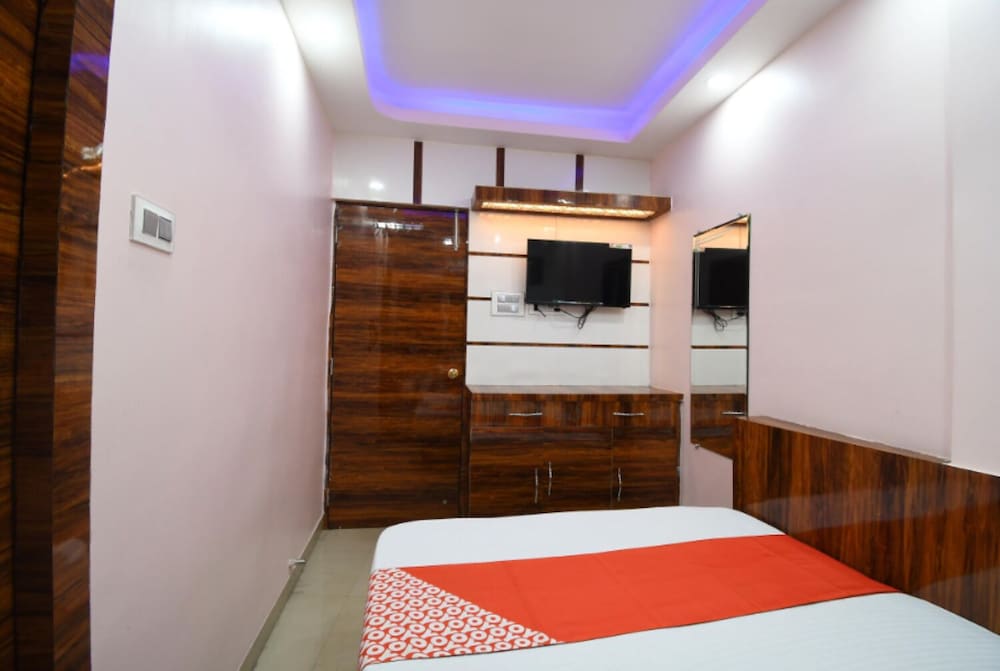 Hotel Surbhi Grant