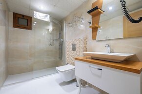 Bulvar Hotel