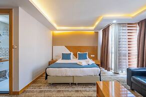 Bulvar Hotel