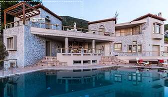 Epidavros Villas - Gardenia Garden Retreat w Pool